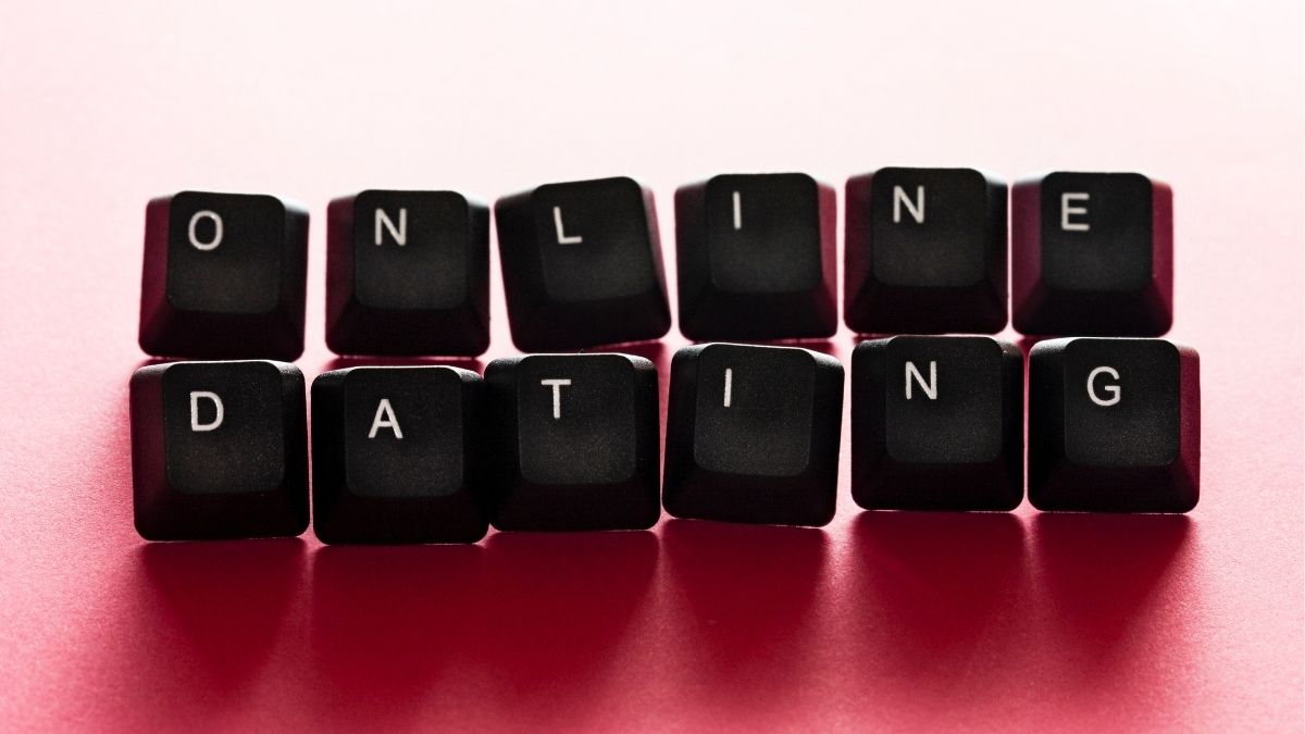 Kako se zaljubljujemo na internetu